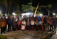 Foto bersama Pj. Gubernur Papua dengan para Ondoafi dan Tokoh Adat se-Papua (12/08)