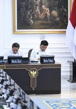 Prabowo Kumpulkan 1.200 Guru Besar di Istana, Bahas Arah Besar Pendidikan dan SDM Nasional