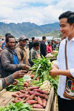 Maraton Kunker Wapres Gibran di Papua: Dari Sekolah Rakyat Biak, Main Bola di Wamena, hingga Agendakan Yahukimo